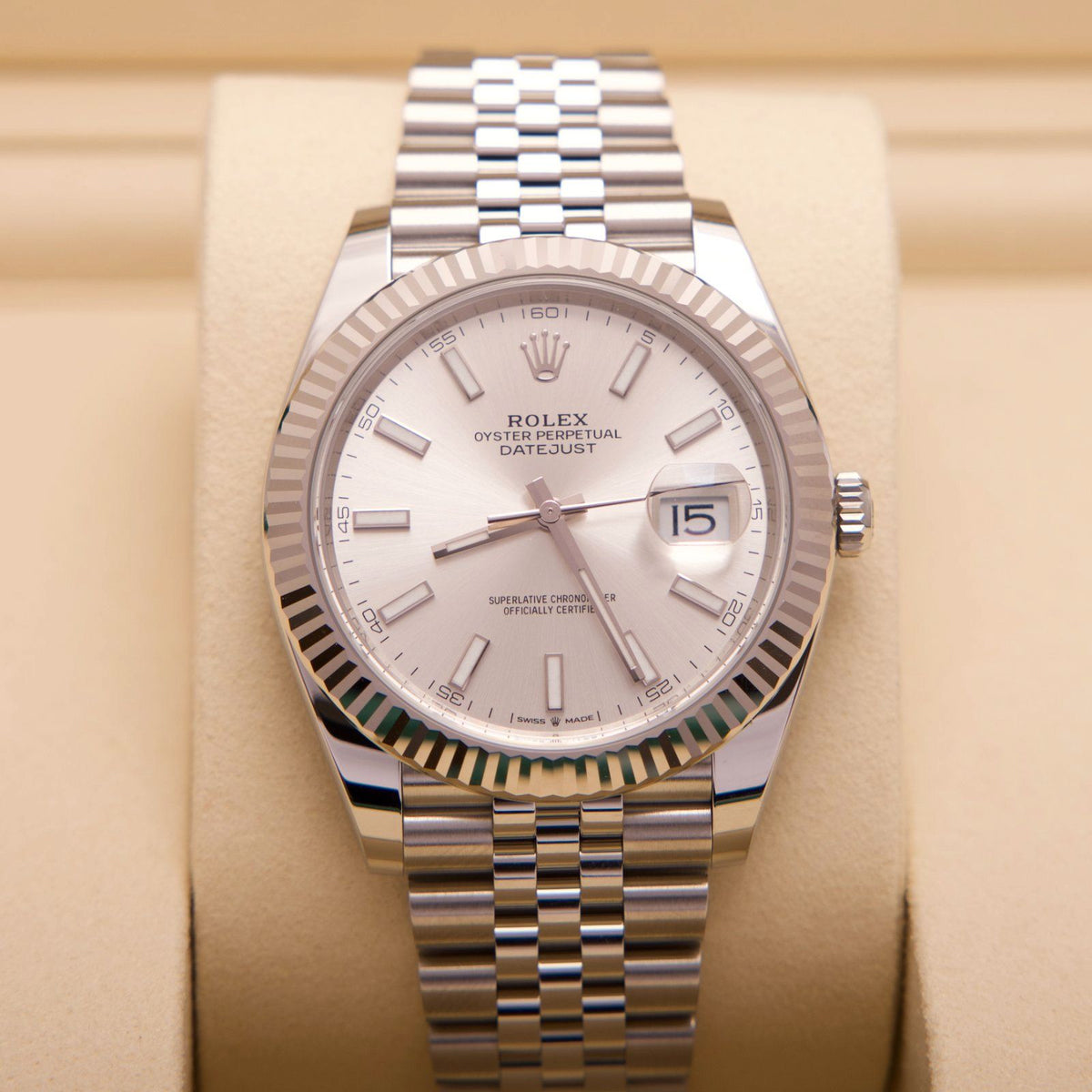 Rolex Datejust 41 – Ref. 126334 | Silver Dial | Jubilee | 10/2026 | LC100 | Neu & Ungetragen | Fullset