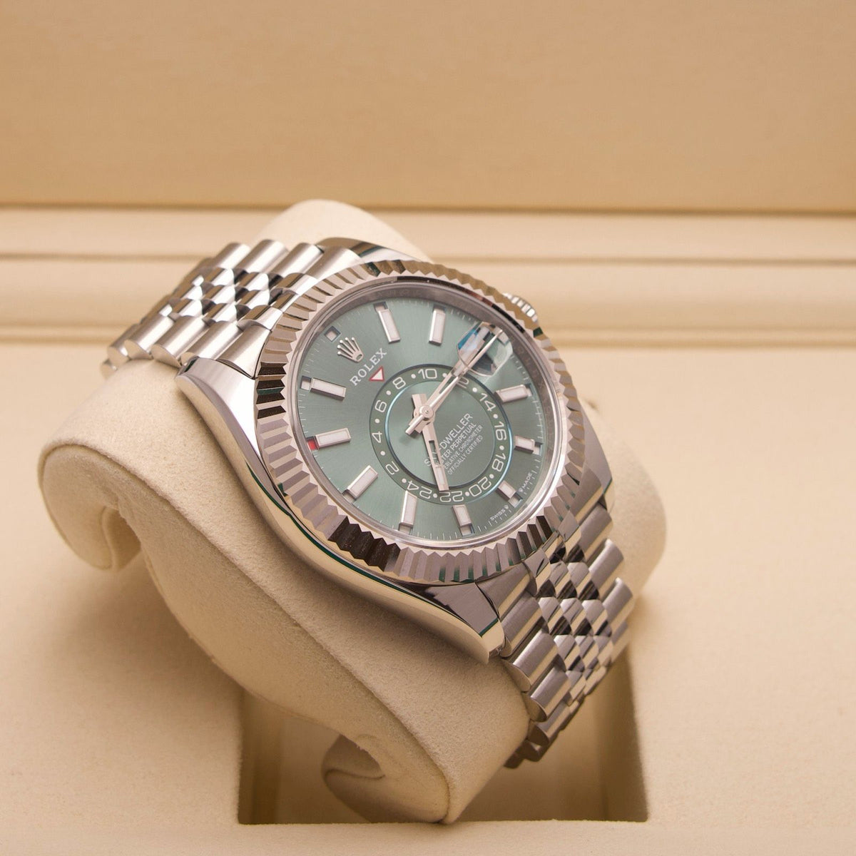 Rolex Sky-Dweller – 336934 | 2026 | Mintgrün | Jubilee | Neu
