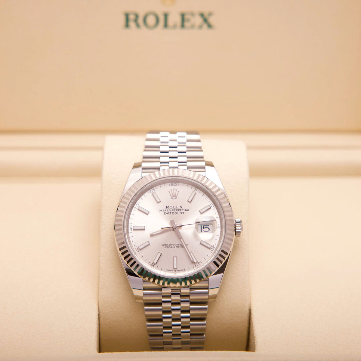 Rolex Datejust 41 – Ref. 126334 | Silver Dial | Jubilee | 10/2026 | LC100 | Neu & Ungetragen | Fullset