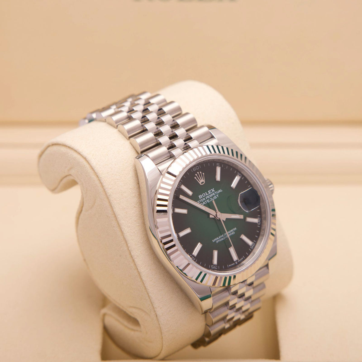 Rolex Datejust 41 – Ref. 126334 | Green Ombré Dial | 41 mm | 10/2026 | LC100 | Neu & Ungetragen | Fullset