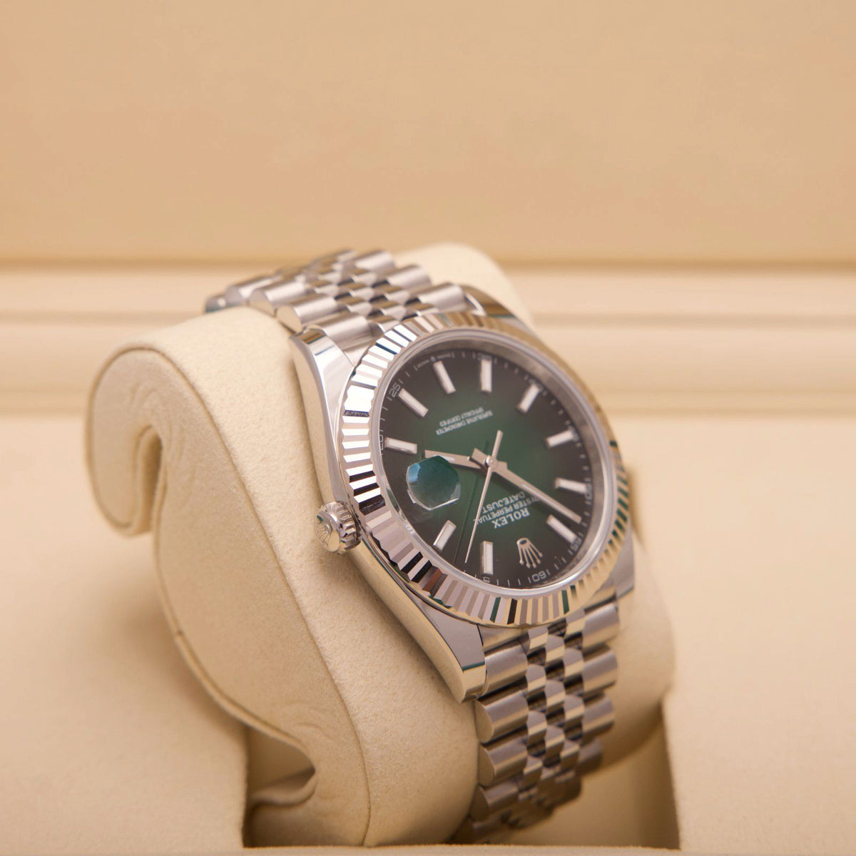 Rolex Datejust 41 – Ref. 126334 | Green Ombré Dial | 41 mm | 10/2026 | LC100 | Neu & Ungetragen | Fullset