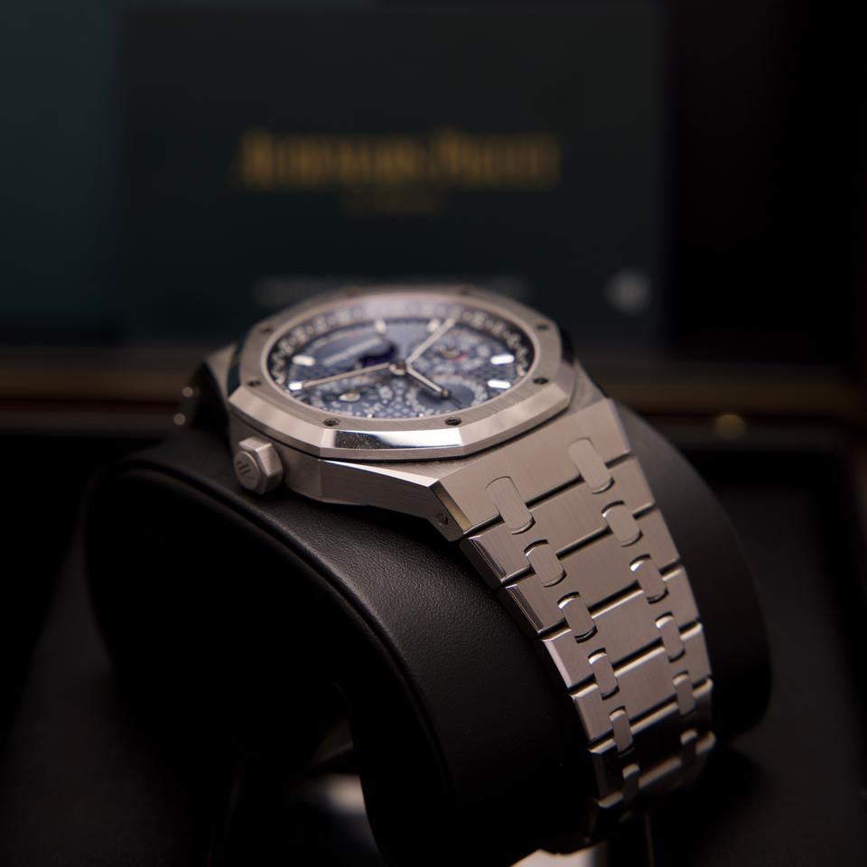 Audemars Piguet Royal Oak 26674ST Perpetual Calendar 2025 Stainless Steel Blue 41mm | Fullset