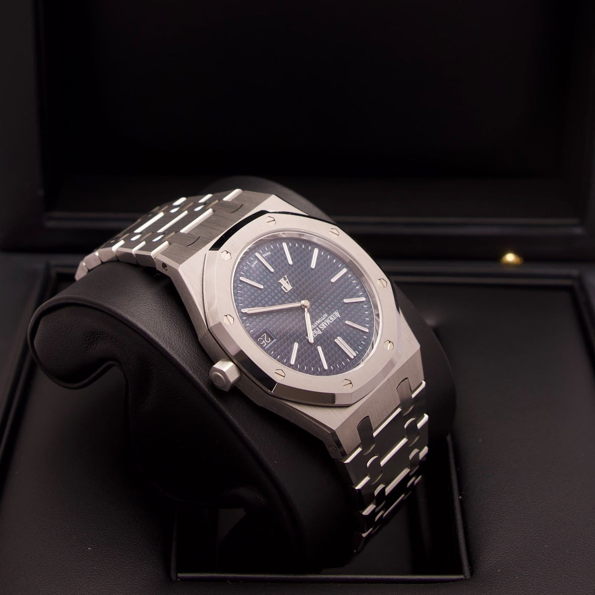 Audemars Piguet Royal Oak „Jumbo“ Extra-Thin – Ref. 16202ST.OO.1240ST.02 | 50th Anniversary | 2022 | Blue Dial | 39 mm | Deutsches Fullset