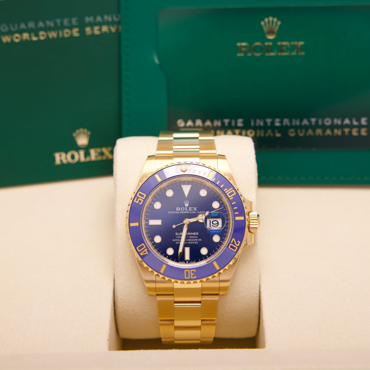 Rolex Submariner Date (Gold)