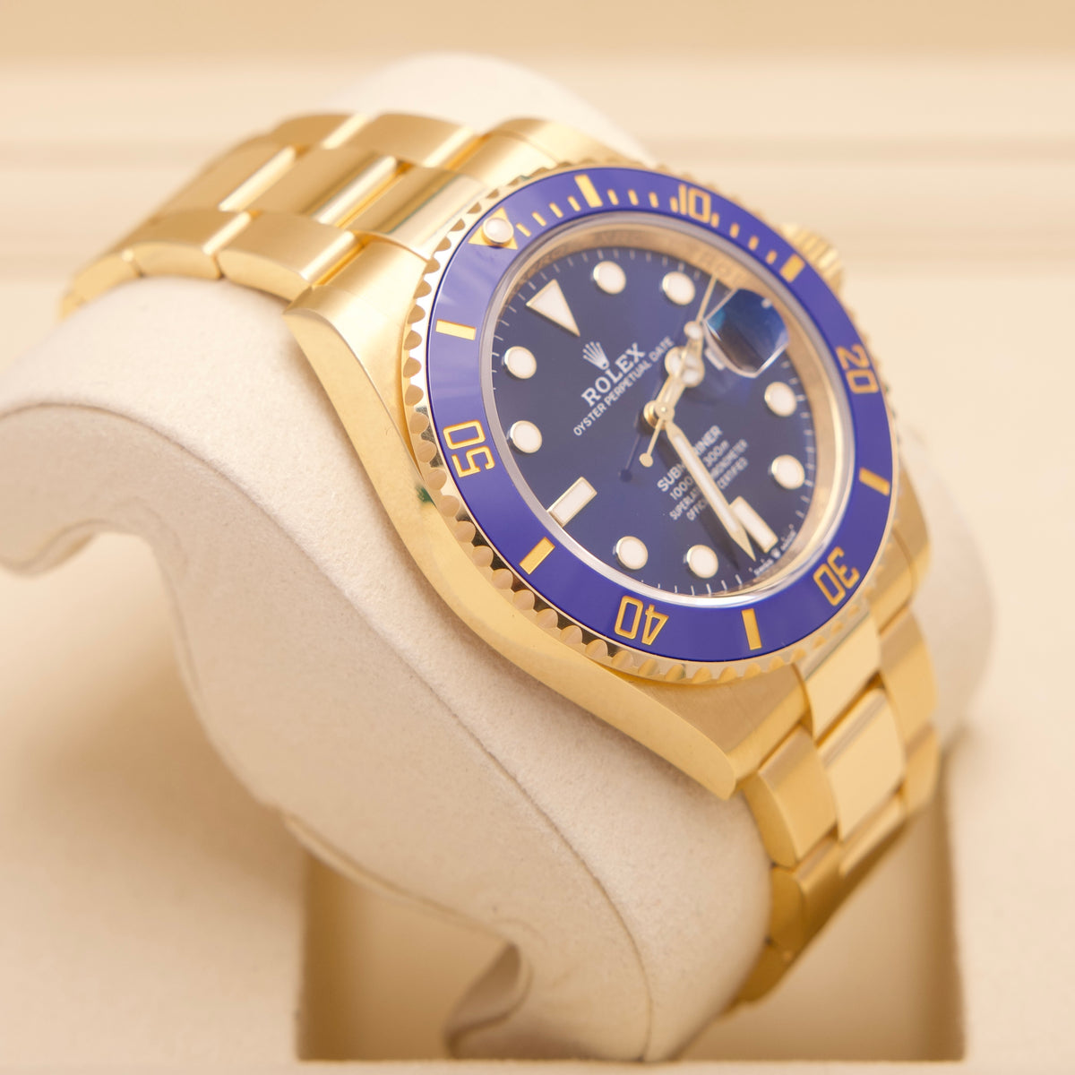 Rolex Submariner Date (Gold)