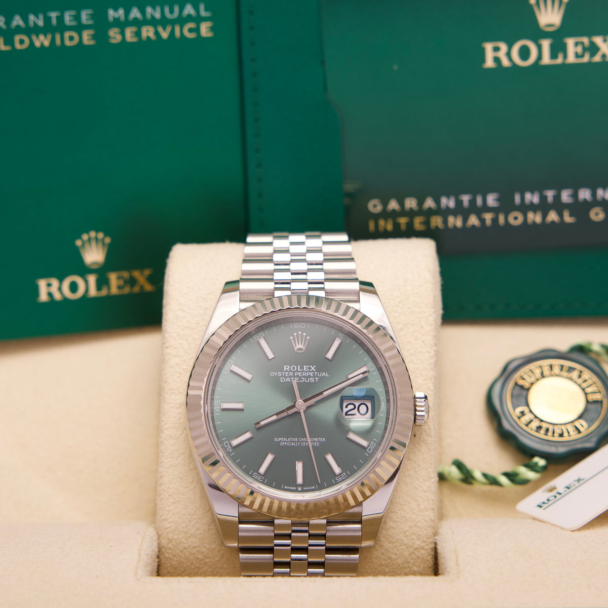 Rolex Datejust 41 Ref. 126334 - Mint Grün - 2022 - Jubilee - Fullset