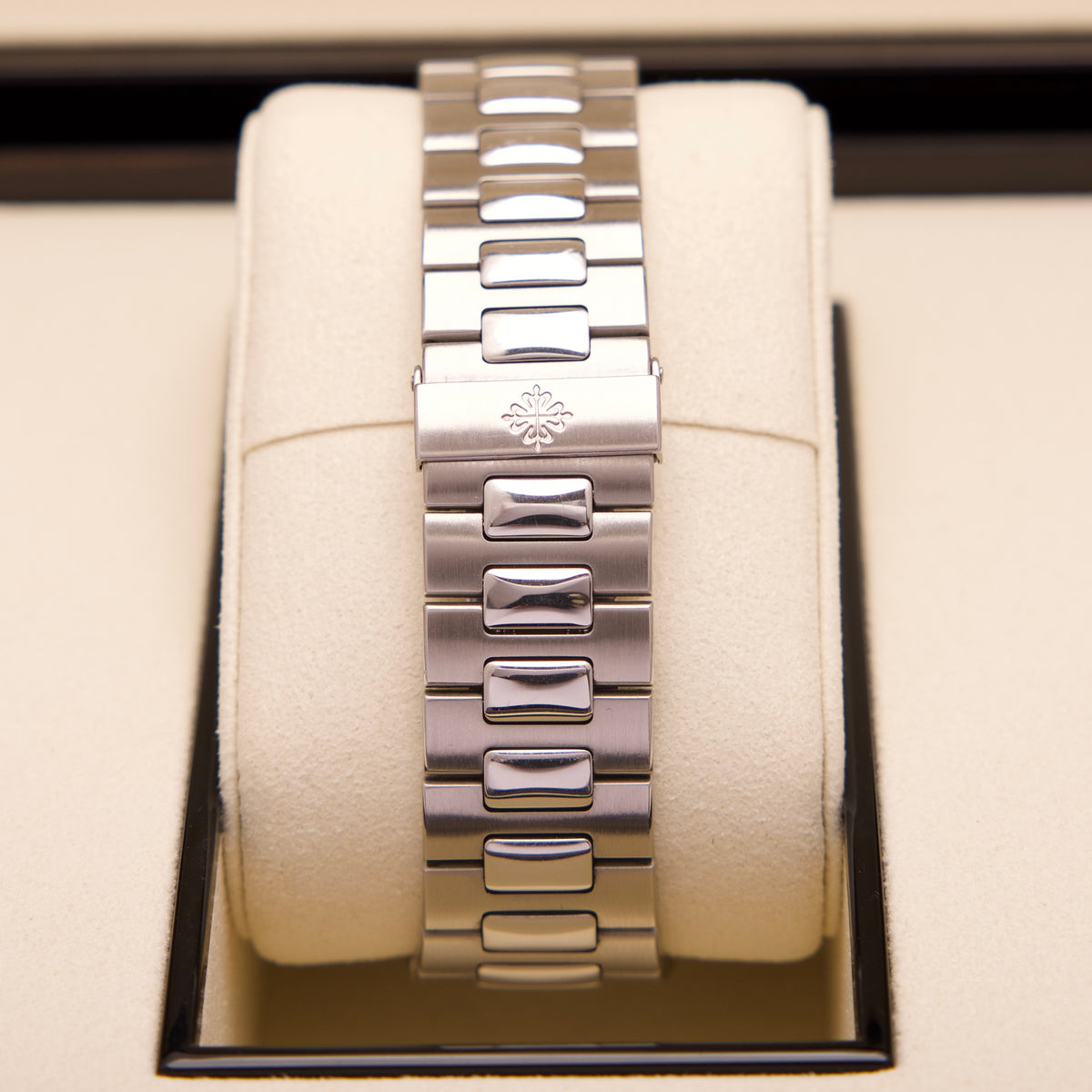 Patek Philippe Nautilus 5711/1A-010 Blue Dial Steel 2012 Fullset