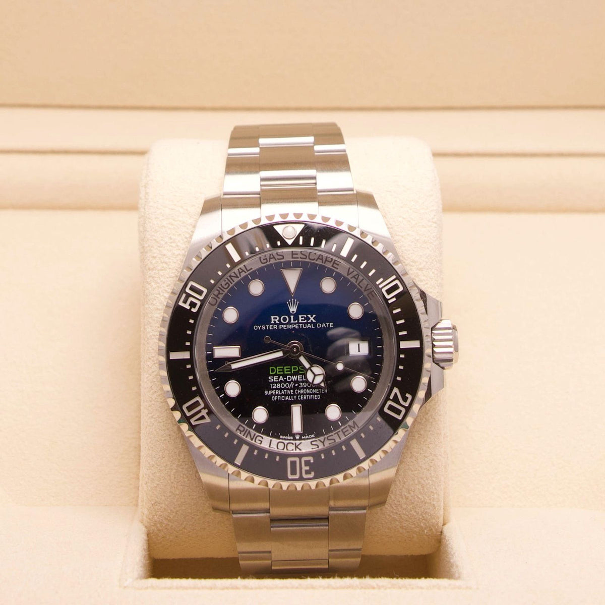 Rolex Deepsea „James Cameron“ – Ref. 136660 | D-Blue Dial | 44 mm | 01/2024 | Neu & Ungetragen | Fullset