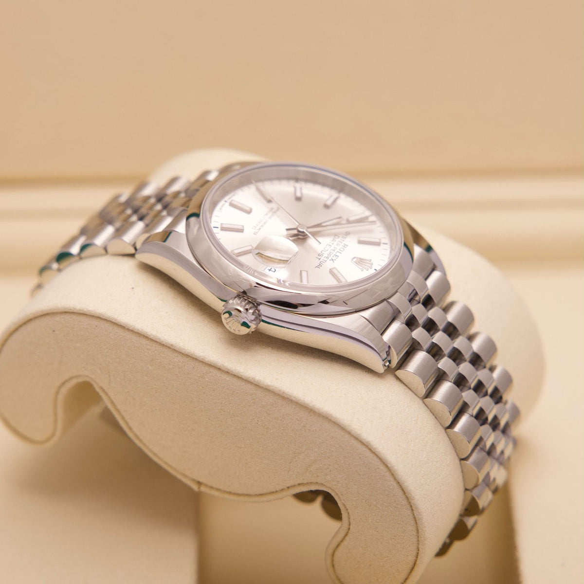 Rolex Datejust 36 – Ref. 126200 | Silver Dial | Jubilee | 10/2026 | LC100 | Neu & Ungetragen | Fullset