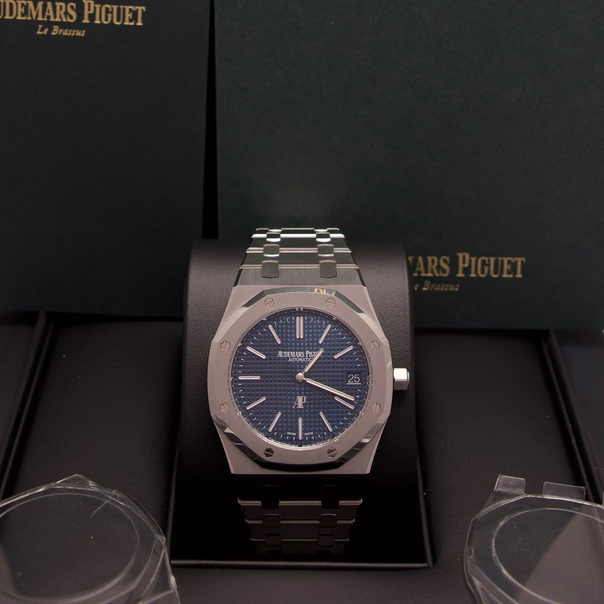 Audemars Piguet Royal Oak „Jumbo“ Extra-Thin – Ref. 16202ST.OO.1240ST.02 | 50th Anniversary | 2022 | Blue Dial | 39 mm | Deutsches Fullset